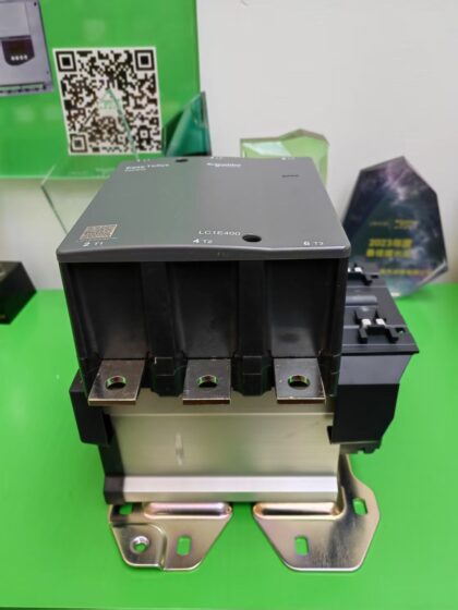 Schneider LC1E400 Contactor