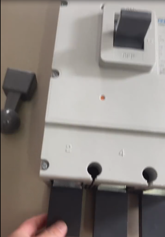 Chint DZ20Y-1250/3300-1250A