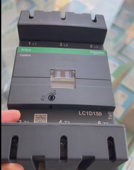 Schneider Electric LC1D150 Contactor