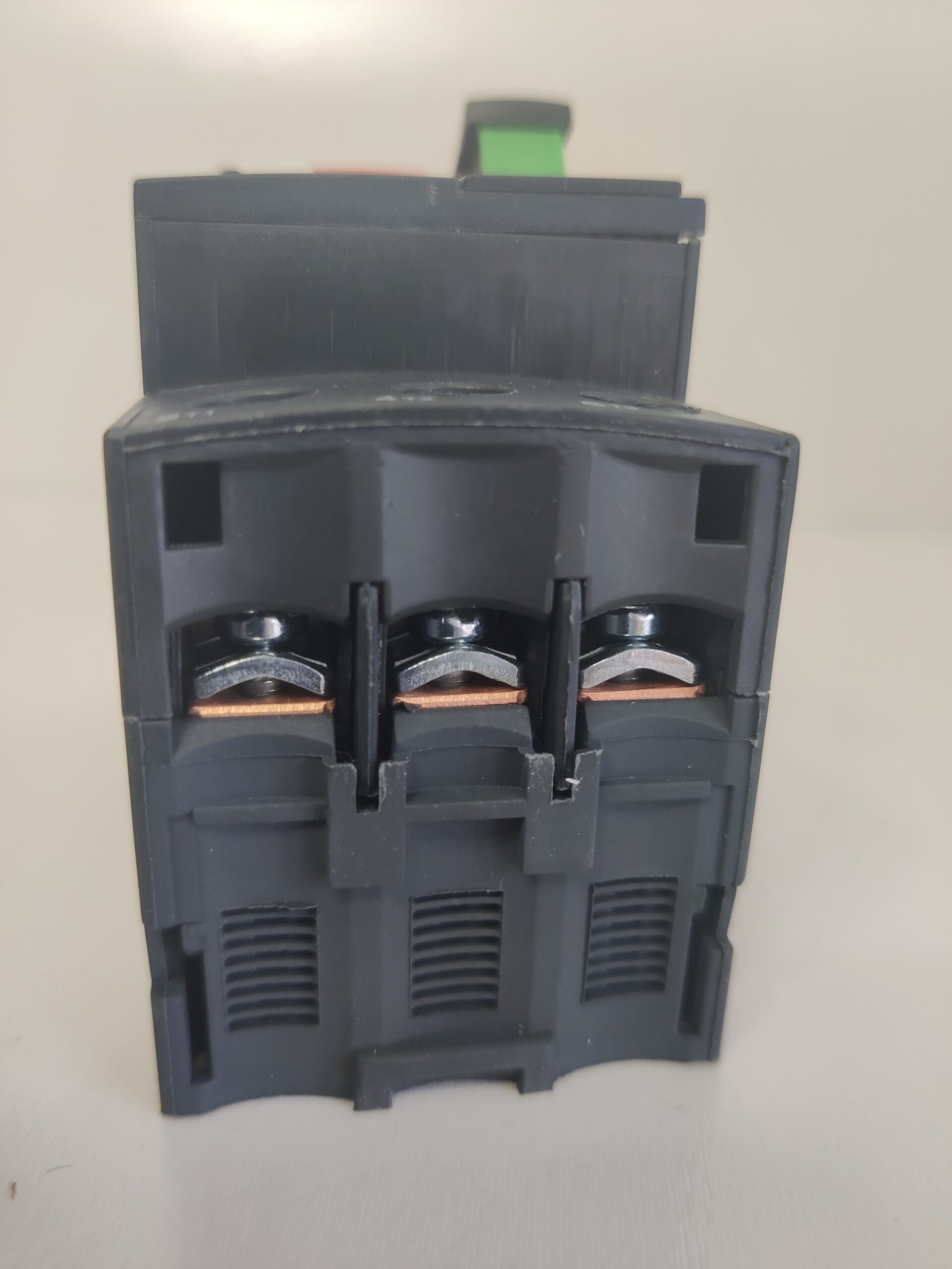 Schneider GV2-ME21C motor protection circuit breaker