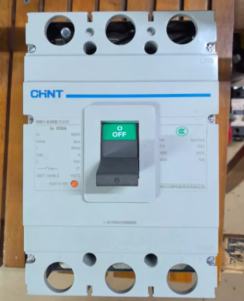NM1-630S-3300-630A Molded Case Circuit Breaker