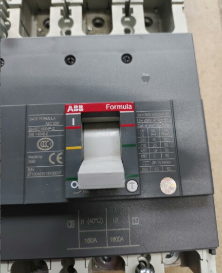 ABB Molded Case Circuit Breaker AC250-4P-150A