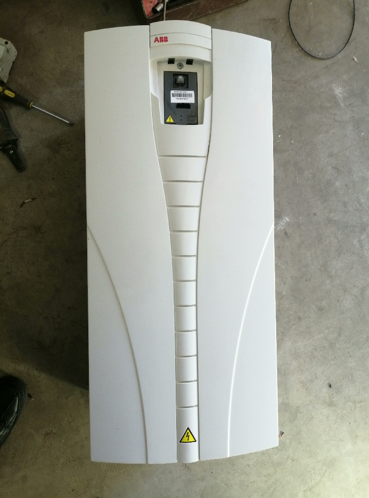 ABB Inverter ACS550-01-290A-4 (132-160kW)