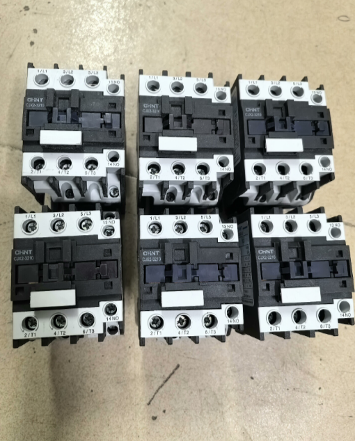 CHINT CJX2-3210 AC Contactor