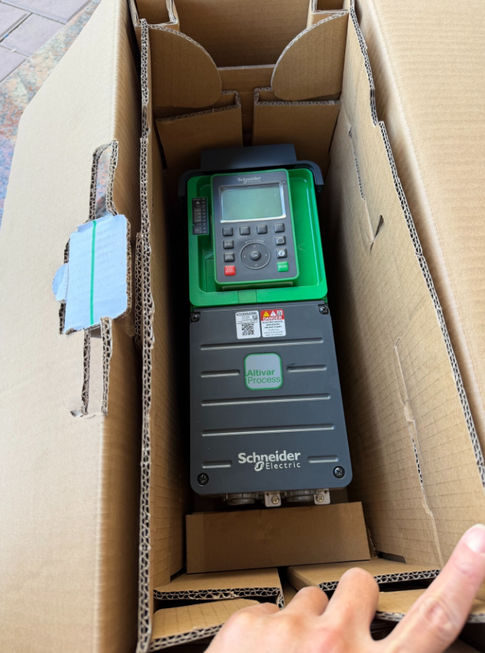 Общие решения для индивидуальных решений Schneider Electrical