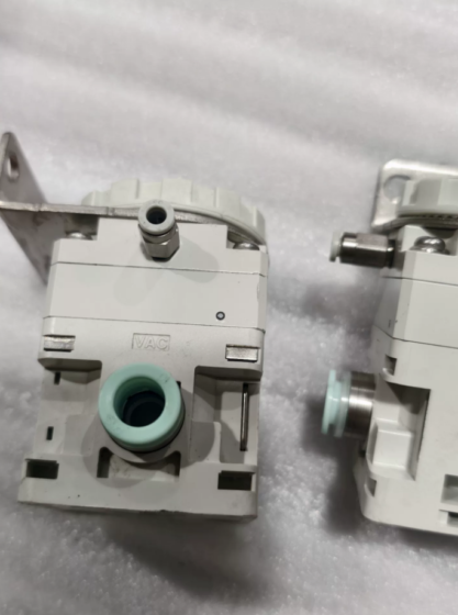 SMC Vacuum Regulator 2A-IRV20-C10B-D1Y0