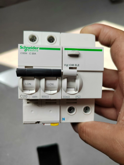 SCHNEIDER iC65N-2P-C25A Miniature Circuit Breaker