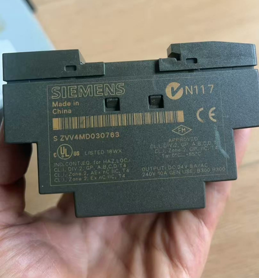 Siemens 6ED1052-1FB00-0BA5 Smart Logic Controller