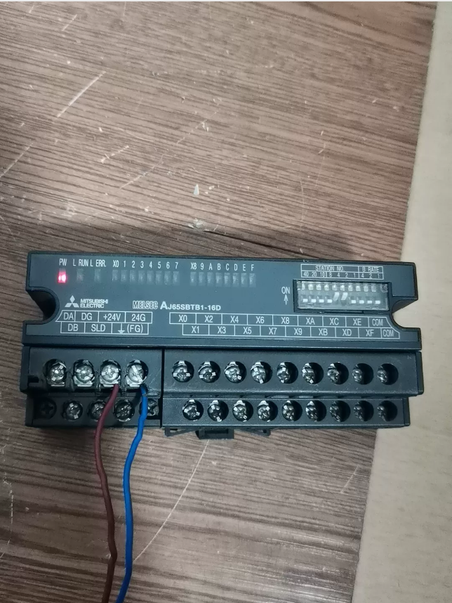  AJ65SBTB1-16D MITSUBISHI