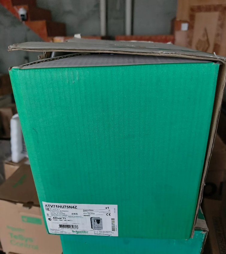 Schneider inverter ATV71 HU75N4Z