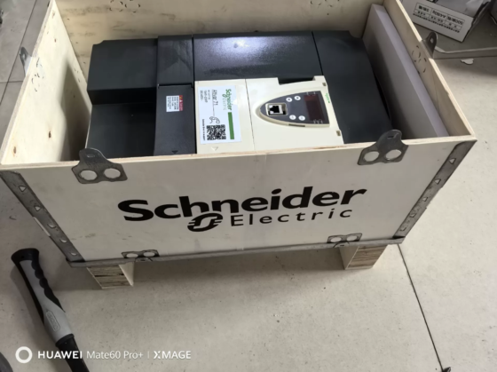Schneider Electric ATV71HD15N4Z Inverter Drive