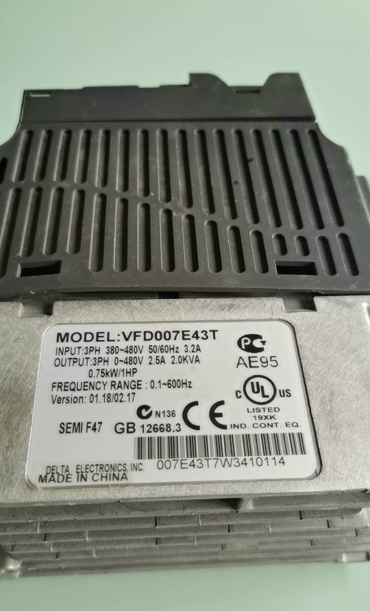 Delta VFD007E43T Inverter