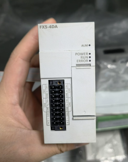 Mitsubishi FX5-4DA Analog Output Module