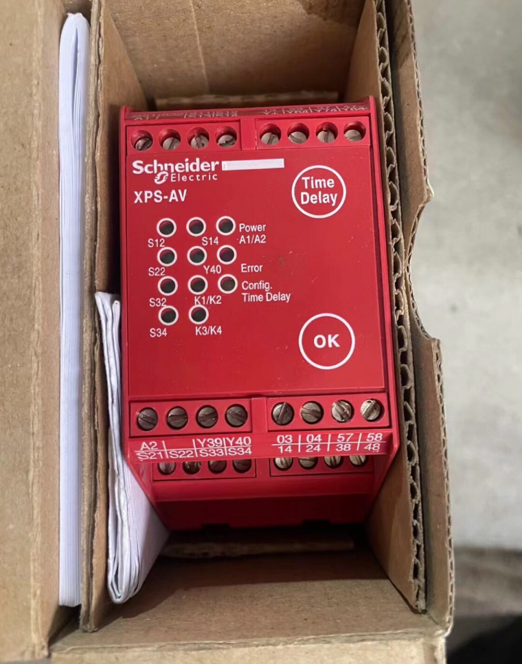 Schneider XPSAV11113 Safety Relay