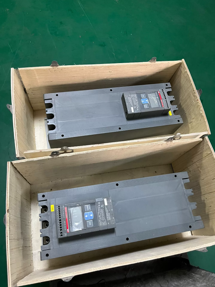 ABB Soft Starter PSE370-600-70-1