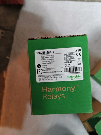 Schneider RXZE1M4C Relay Socket