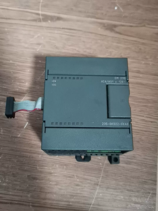 6ES7-235-0KD22-0XA0 Siemens