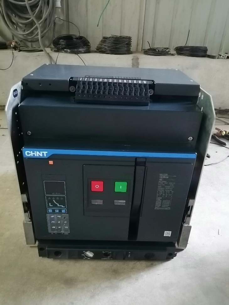 Chint NXA32N25-MD3-AC230-3P 2500A