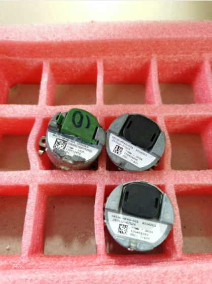 The SKS36-HFA0-S01 is a HIPERFACE® interface rotary motor feedback system (servo encoder) manufactured by SICK AG, Germany. The term "VDC" in the model designation refers to its DC supply voltage specification.