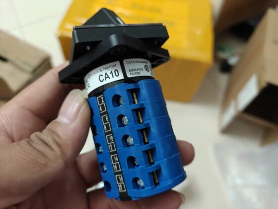 KRAUS&NAIMER CA10.WAA345EF Switch Basic series code: S0 size (48×48mm) universal cam switch, side screw terminals, low mounting depth, rated thermal current 20A