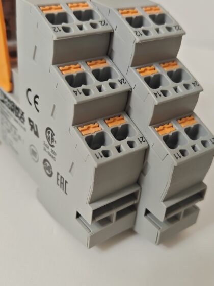 Phoenix Contact Relay Socket RIF-1-BPT/2X21
