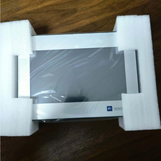 TS1070SI is equipped with one additional RJ-45 Ethernet port compared with TS1070S, supporting advanced functions such as VNC remote operation, FTP file management and IP camera display.