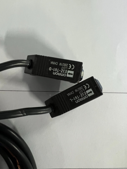 The searched model E3ZG-T61-L is most likely a typo for E3Z-T61-L (E3Z Series), which is an Omron through-beam photoelectric sensor emitter. The corresponding model in the E3ZG series is E3ZG-T61-P (high-performance through-beam type). The detailed analysis is presented below in structured modules.
