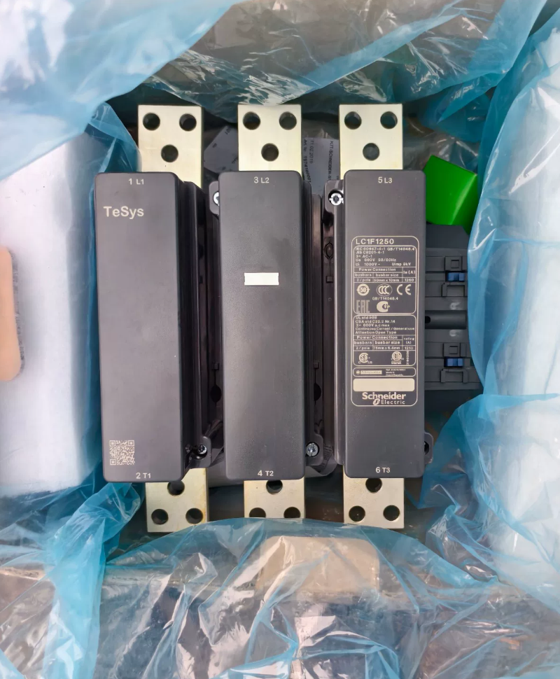 Schneider LC1F1250MD Contactor
