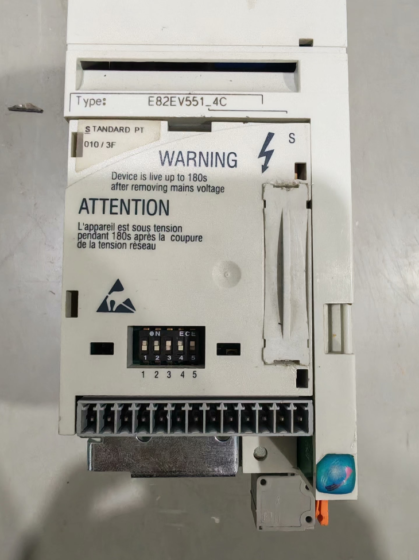 Lenze Inverter E82EV551-4C Classic legacy model, discontinued & end-of-life