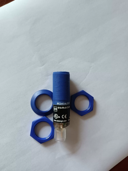 S15-PA-5-C11-PK is an M18 cylindrical photoelectric sensor with plastic housing from DATALOGIC S15 series. It adopts diffuse reflection sensing with 1m sensing distance, PNP output, M12 connector and IP69K protection grade. It is widely used in food & beverage, pharmaceutical, packaging and other industrial occasions requiring high-pressure washing. Below is the complete technical data in standard format.