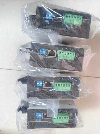 MOXA EDS-408A-SS-SC-CNE (Order No.: 03323800) is an entry-level 8-port Layer 2 managed industrial Ethernet switch. It is equipped with 6 × 10/100BaseT(X) RJ45 ports + 2 × 100BaseFX single-mode SC fiber ports. It supports Turbo Ring/Chain (fault recovery time < 20 ms)