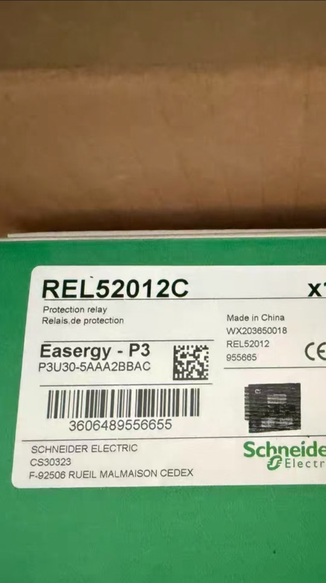 Core Difference Analysis between P3U30-5AAA2BBAA and P3U30-5AAA2BBAC Both models belong to the Schneider PowerLogic/Easergy P3U30 Series Universal Protection Relay. The core difference lies only in the last two characters (AA vs AC).