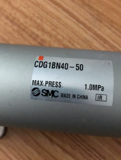 SMC CDG1BN20-300 Round Cylinder This is a standard double-acting round cylinder of SMC CG1 series, featuring built-in magnet ring, rubber cushion and basic mounting style. ボアサイズ: 20 mm, 脳卒中: 3mm mm. It is applied to linear driving, positioning and clamping of automated equipment. SMC CDG1BN20-300 Round Cylinder This is a standard double-acting round cylinder of SMC CG1 series, featuring built-in magnet ring, rubber cushion and basic mounting style. Bore size: 20 mm, stroke: 300 mm. It is applied to linear driving, positioning and clamping of automated equipment.