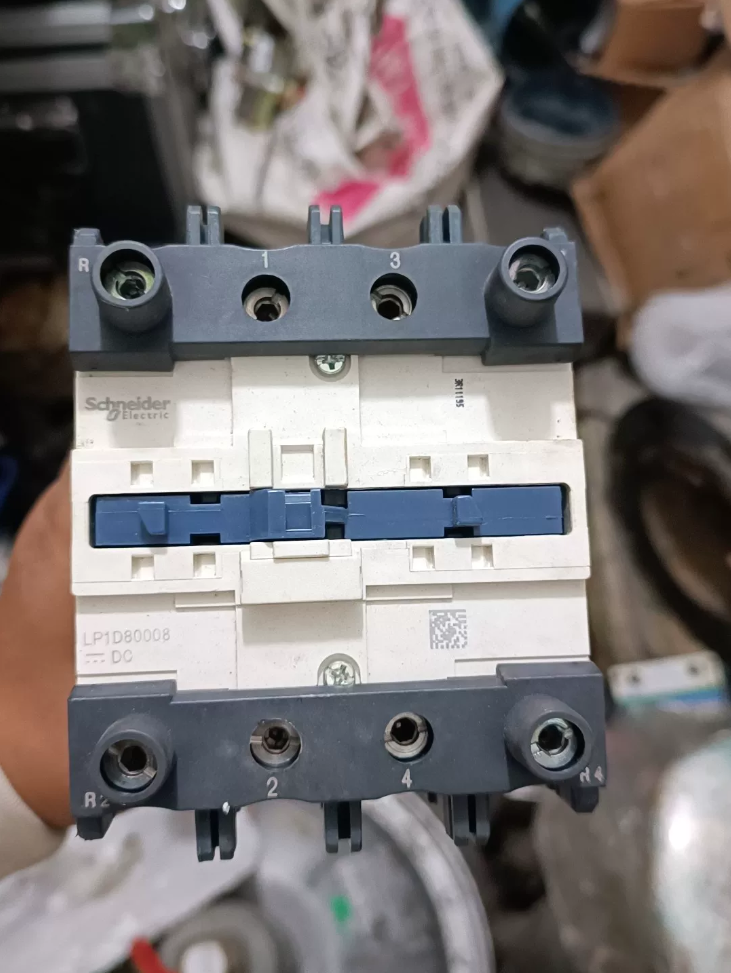 LC1D80008 Schneider TeSys D Series 4-Pole Contactor