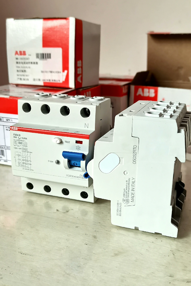 ABB F204B63-2CSF204592R1630