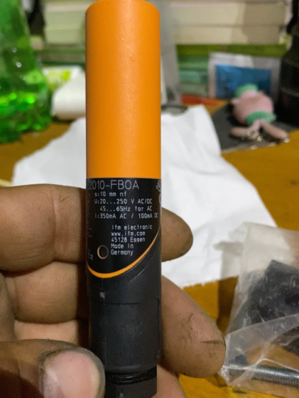IFM IA0032 (Full Model No.: IAE2010-FBOA) Inductive Proximity Sensor