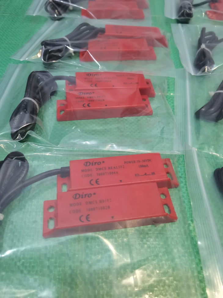 DIRO DMCS H01F2 Industrial Door Magnet