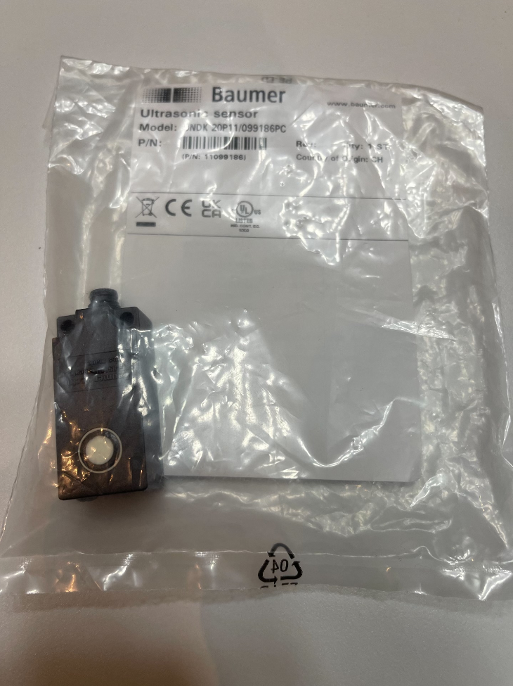 Baumer UNDK20P11 Ultrasonic Proximity Sensor