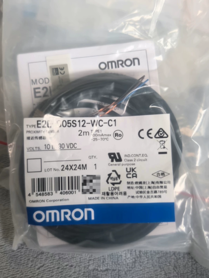 OMRON E2E-S05S12-WC-C1 Inductive Proximity Switch