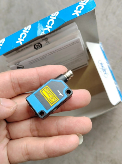SICK WTB8L-P2131 Miniature Laser Background Suppression Photoelectric Sensor