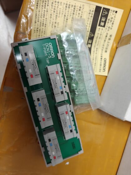 OMRON DCN1‑3 is the common market name; the full official model designations are DCN1‑3C / DCN1‑3NC. It is a T‑branch tap dedicated for DeviceNet thick‑cable fieldbus, used to split 3 drop‑line nodes from the trunk line. It comes with a built‑in 120 Ω terminating resistor and belongs to OMRON DeviceNet peripheral accessories.