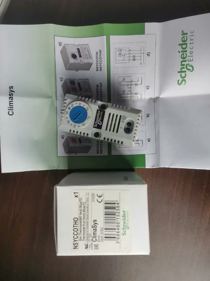 Schneider NSYCCOTHO Enclosure Thermostat