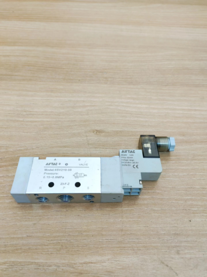 AIRTAC 6SV210‑08 5/2‑Way Single‑Solenoid Solenoid Valve