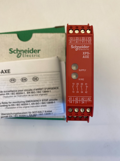 Schneider Electric XPS‑AXE Safety Relay Safety module for emergency stop & safety gate switch monitoring (Category 0 stop). Replacement for legacy XPSAXE5120P / XPSAXE5120C