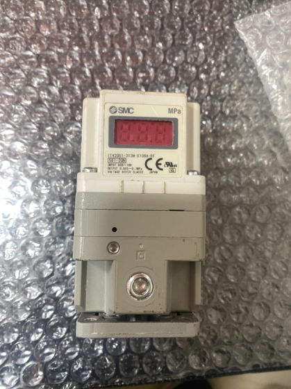 SMC ITV2051-313N-X106 Electro-Pneumatic Regulator