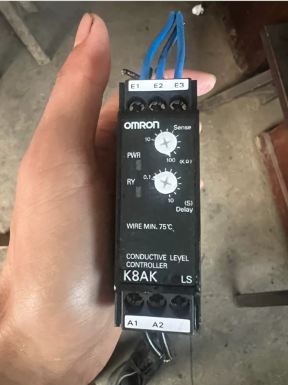 OMRON K8AK-LS1 100-240VAC Monitoring Relay
