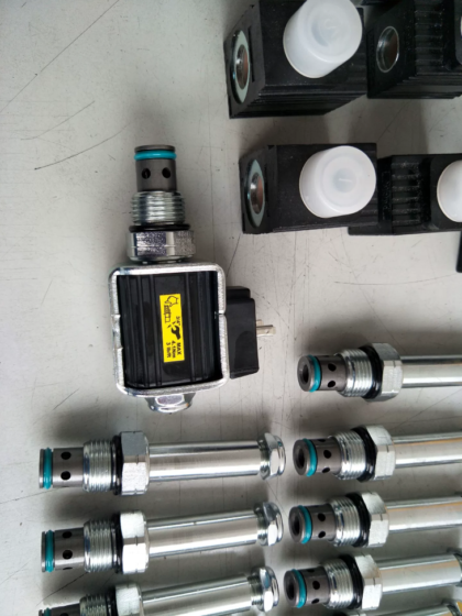 Parker DSH101NR Threaded Cartridge Valve