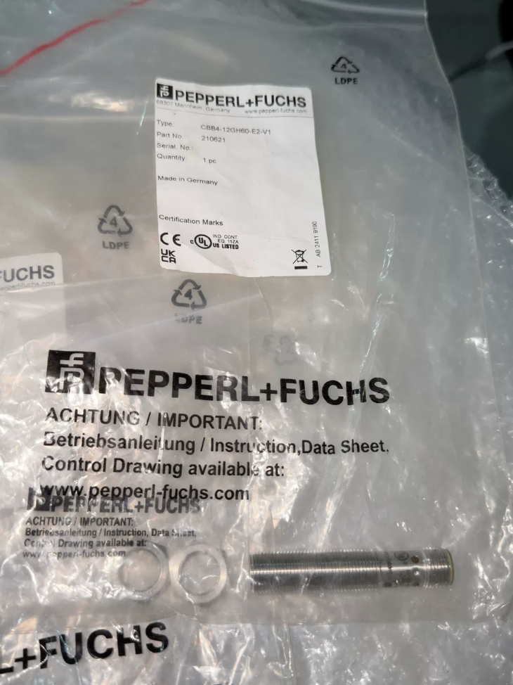 Pepperl+Fuchs CBB4-12GH60-E2-V1 Proximity Sensor