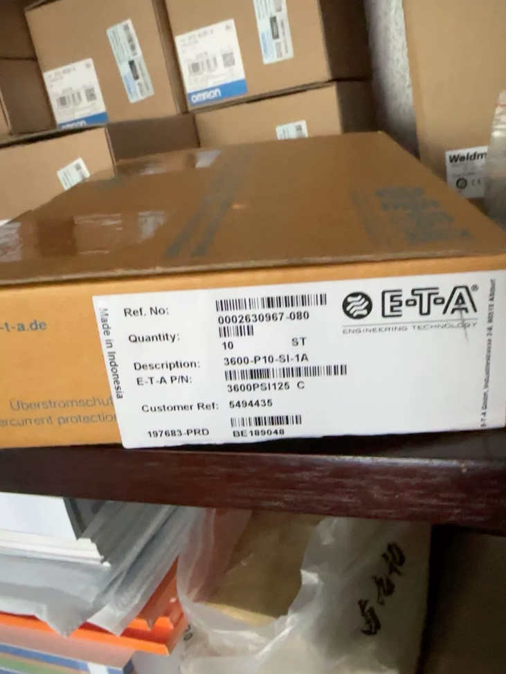 E-T-A 3600-P10-Si-8A Thermal-Magnetic Circuit-Breaker