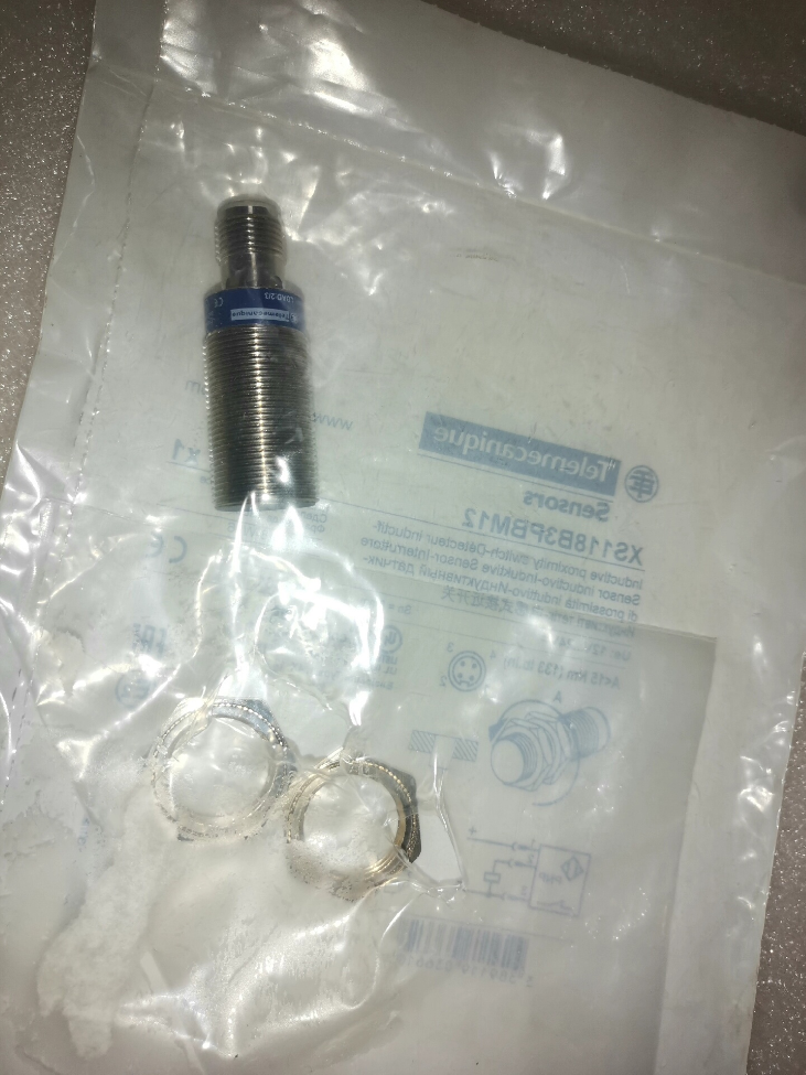 Telemecanique  XS118B3PAM12 Inductive Proximity Sensor